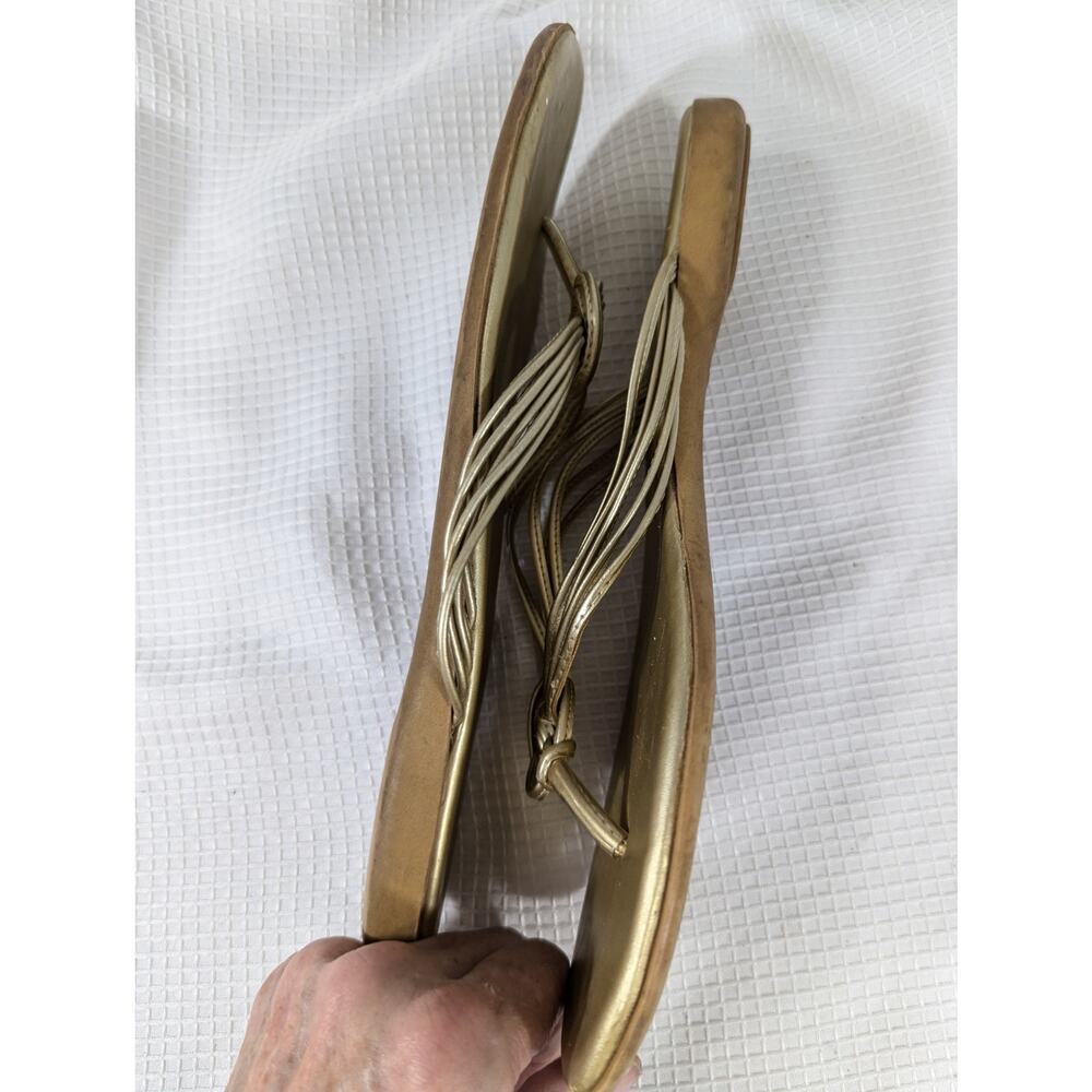 MONTEGO BAY CLUB! FLIRTY GOLD LEATHER MULTI STRAP SWIRL, T-STRAP SANDALS! SZ 9 - Picture 5 of 8